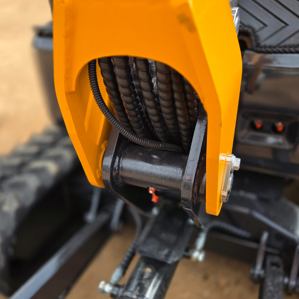 IR18 Mini Excavator – 1.8 Tonne | Kubota Diesel Ripper Gear 3