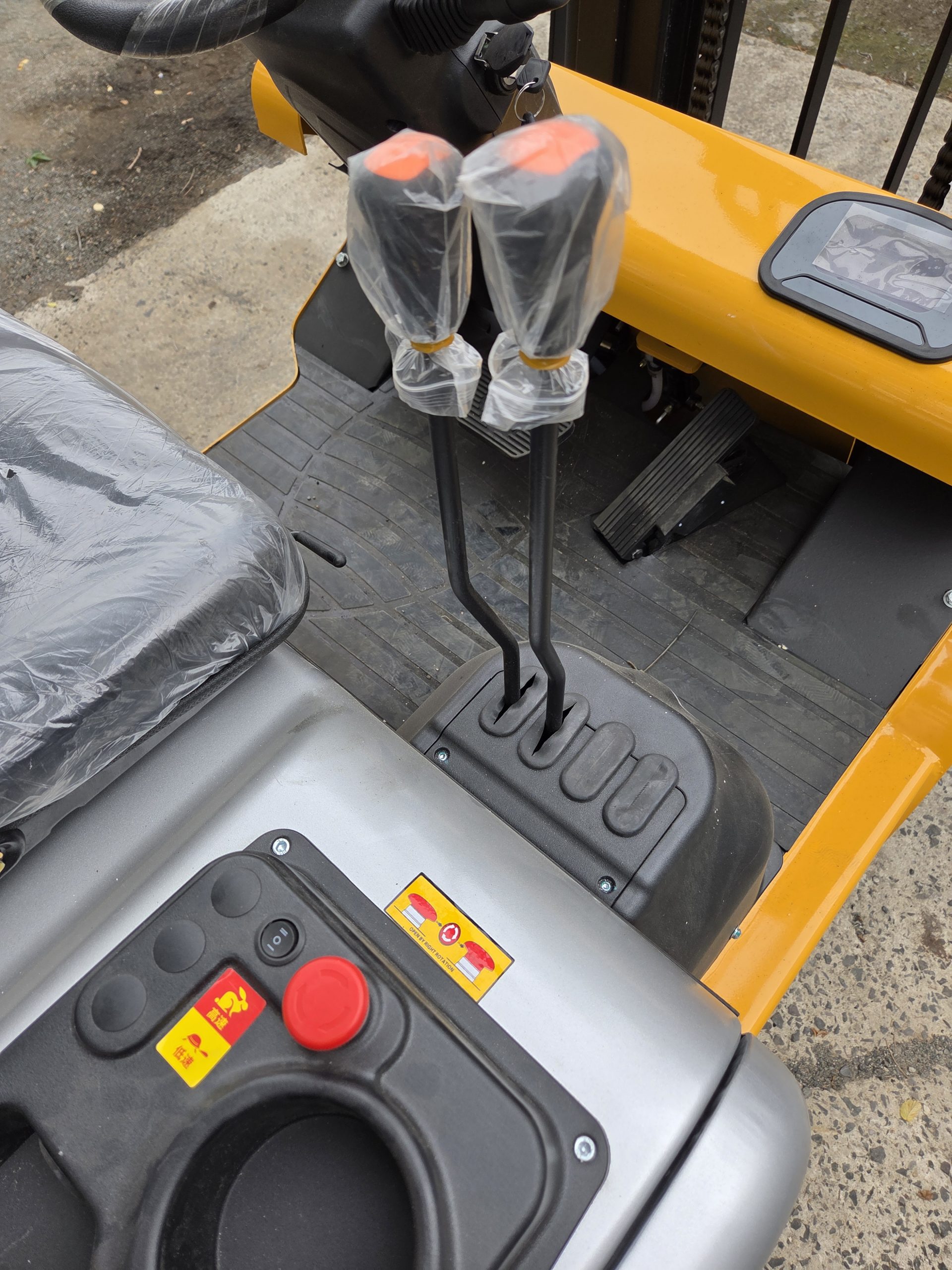 2TN 60V Electric Forklift 5